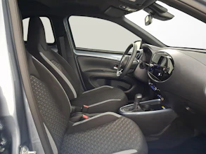 https://vehicle.imgix.net/4031010/31701fc4-6373-49dd-aa0e-eb0191747b38.jpg