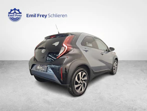 https://vehicle.imgix.net/4031010/b6b0ce7e-ab51-4d67-9c81-8e125007335b.jpg