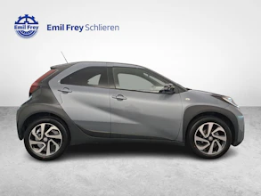 https://vehicle.imgix.net/4031010/f747c088-776c-43a5-9f2e-afc75831c4f0.jpg