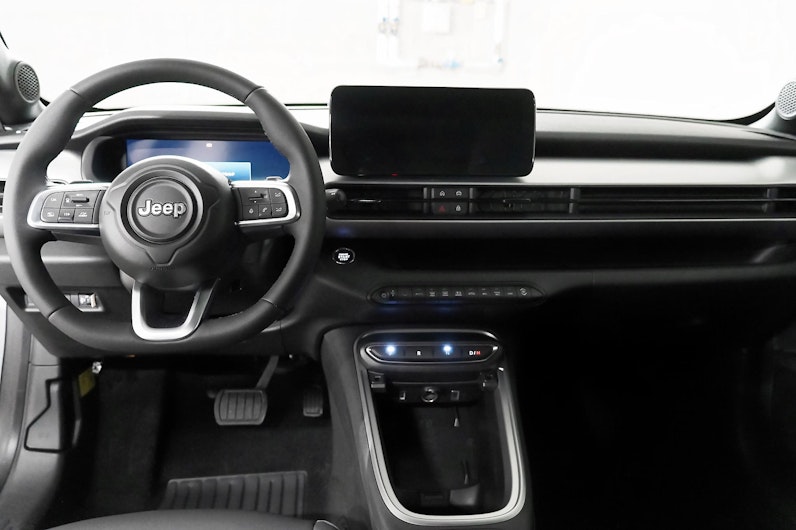 Vehicle image JEEP AVENGER