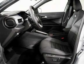 Vehicle image JEEP Avenger 1.2 MHEV Overland 4xe