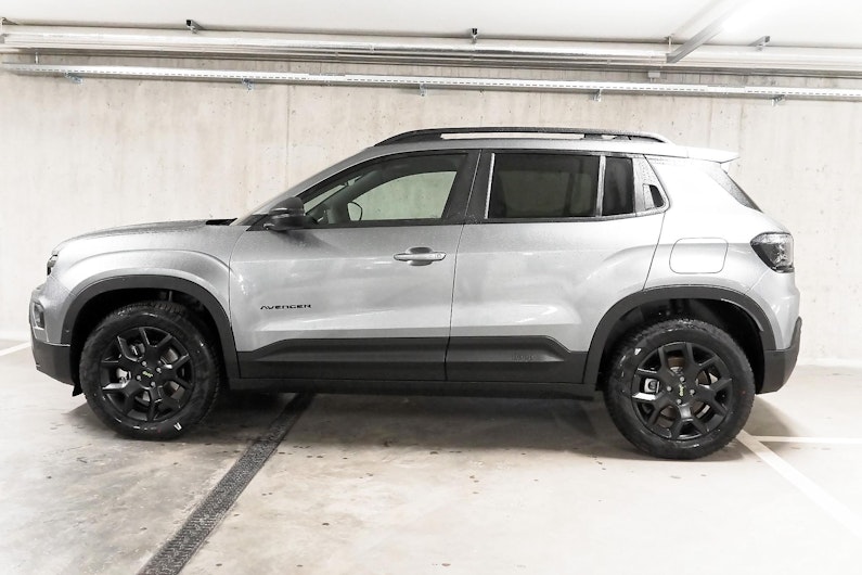 Vehicle image JEEP AVENGER