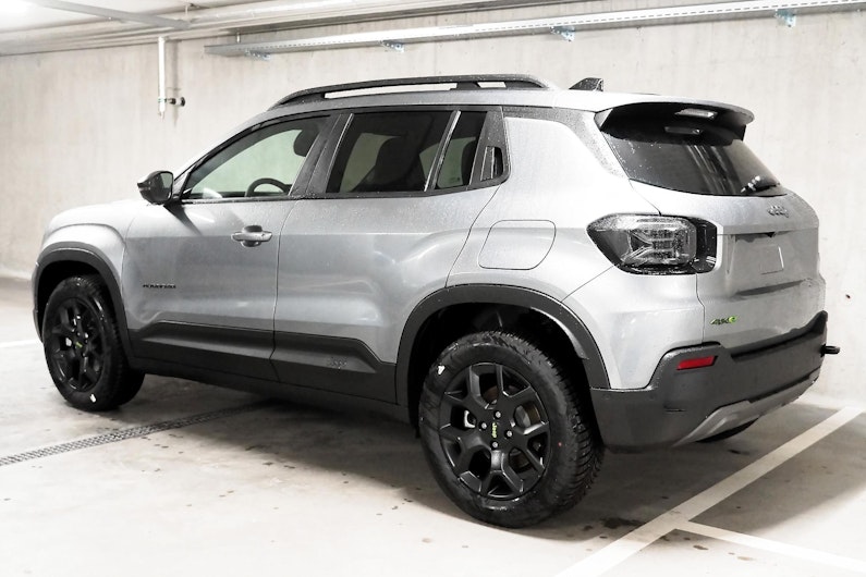 Vehicle image JEEP AVENGER