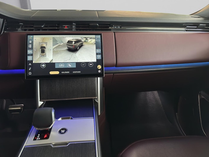 Vehicle image LAND ROVER RANGE ROVER