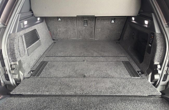 Vehicle image 14 Vehicle image 14