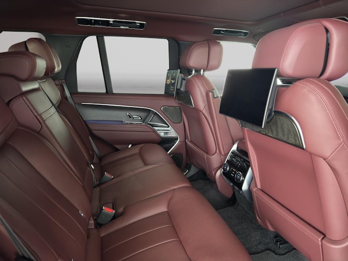 Vehicle image LAND ROVER RANGE ROVER