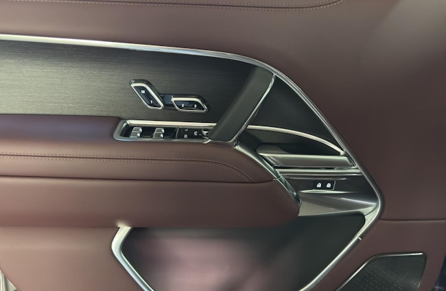 Vehicle image 8 Vehicle image 8