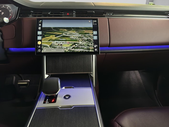 Vehicle image LAND ROVER RANGE ROVER