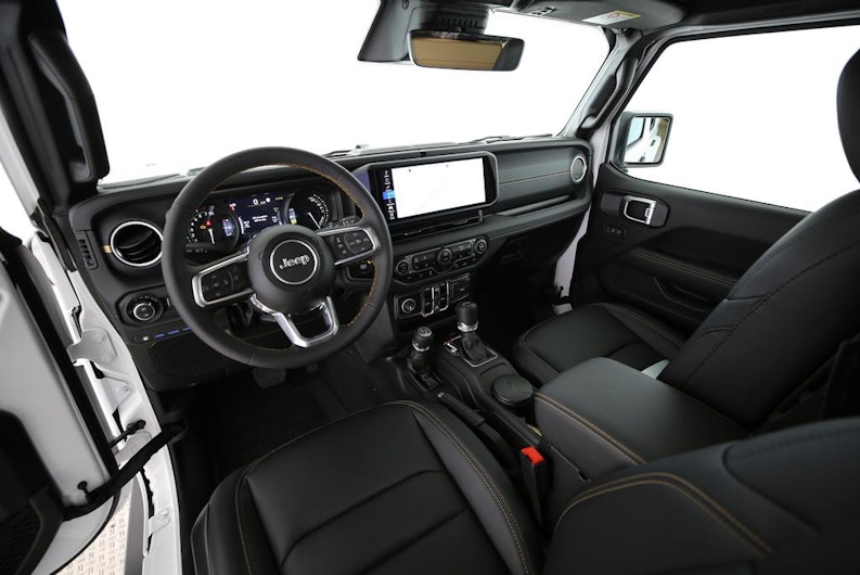 Vehicle image JEEP WRANGLER