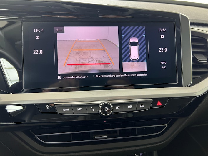 Vehicle image OPEL GRANDLAND