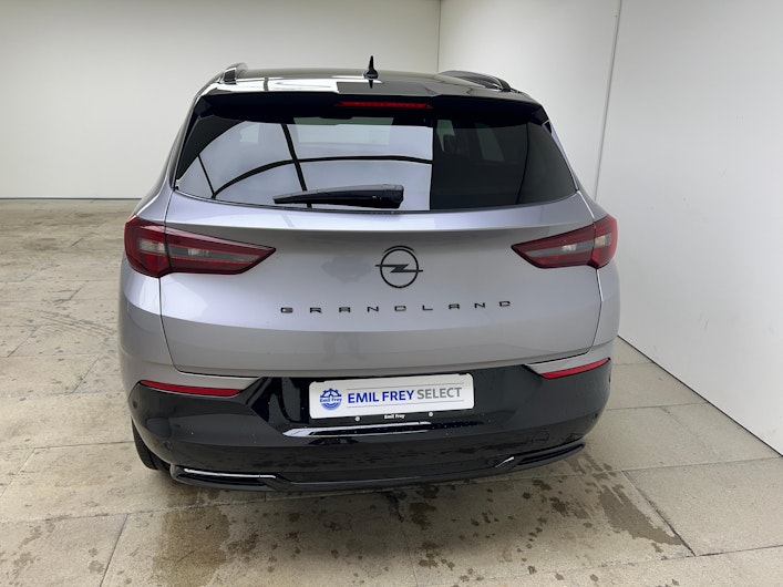 Vehicle image OPEL GRANDLAND