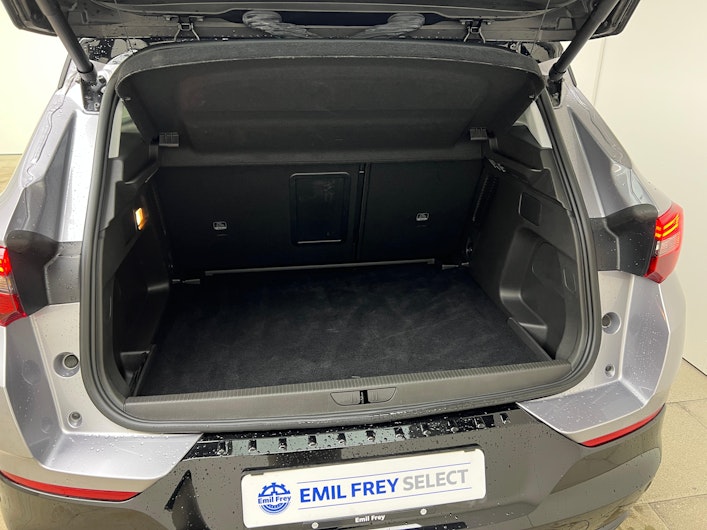 Vehicle image OPEL GRANDLAND