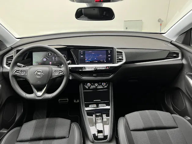 Opel Grandland 1.2 T GS Blitz / Jetzt mit attraktivem 1.99% Leasing