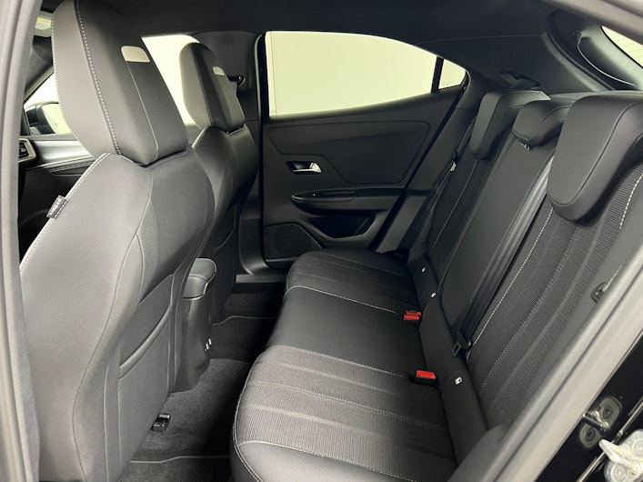 Vehicle image OPEL MOKKA