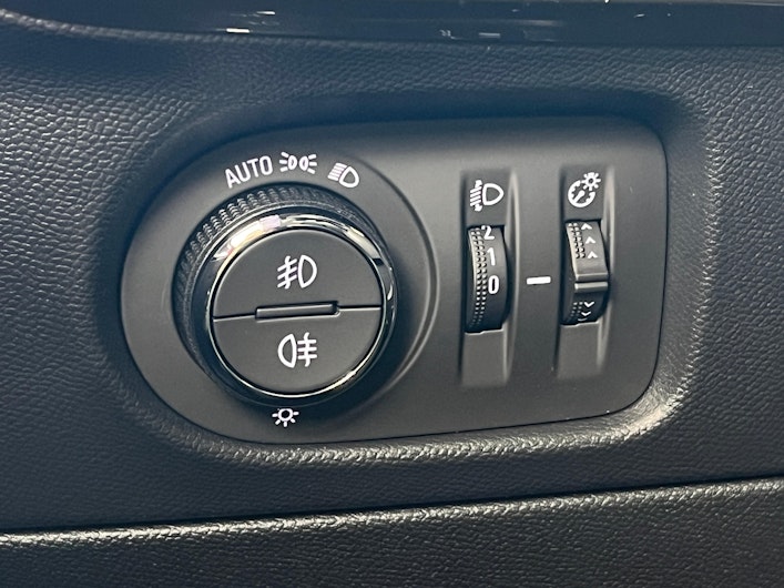 Vehicle image OPEL MOKKA