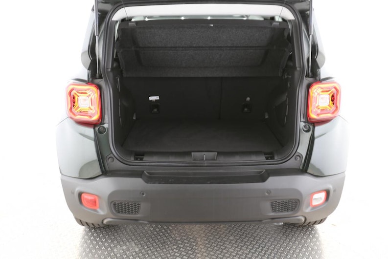 Vehicle image JEEP RENEGADE