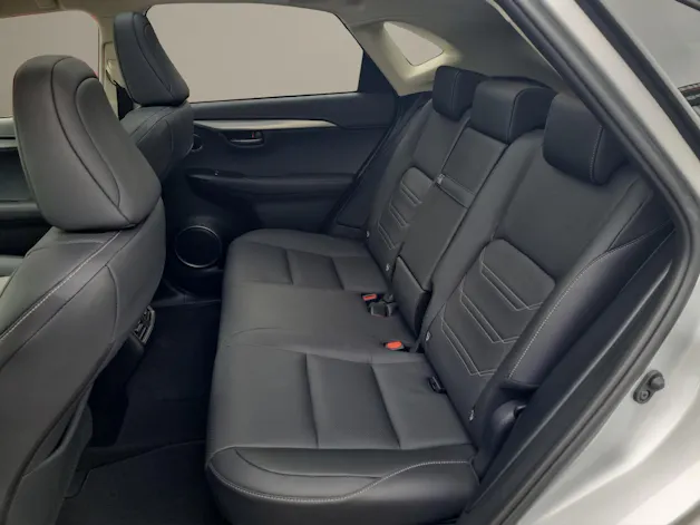 Lexus NX 300h Comfort AWD