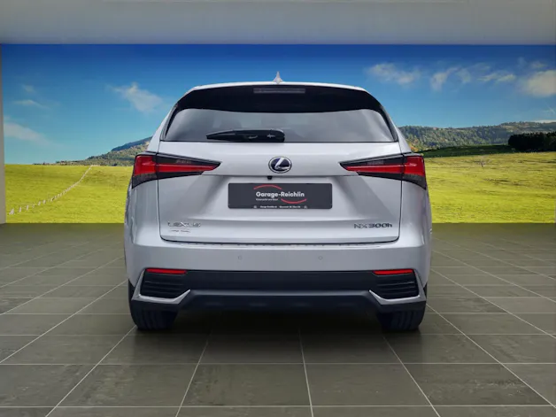 Lexus NX 300h Comfort AWD