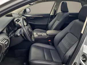 Lexus NX 300h Comfort AWD
