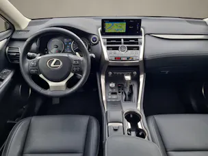Lexus NX 300h Comfort AWD
