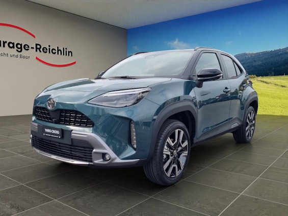 First vehicle image