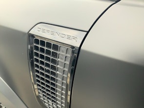 Vehicle image LAND ROVER Defender 110 3.0 D I6 300 X-Dynamic HSE