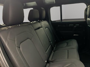 Vehicle image LAND ROVER Defender 110 3.0 D I6 300 X-Dynamic HSE