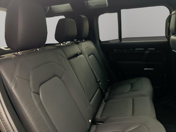 Vehicle image 6 Vehicle image 6