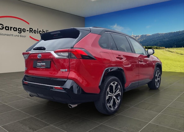 Vehicle image 4 Vehicle image 4