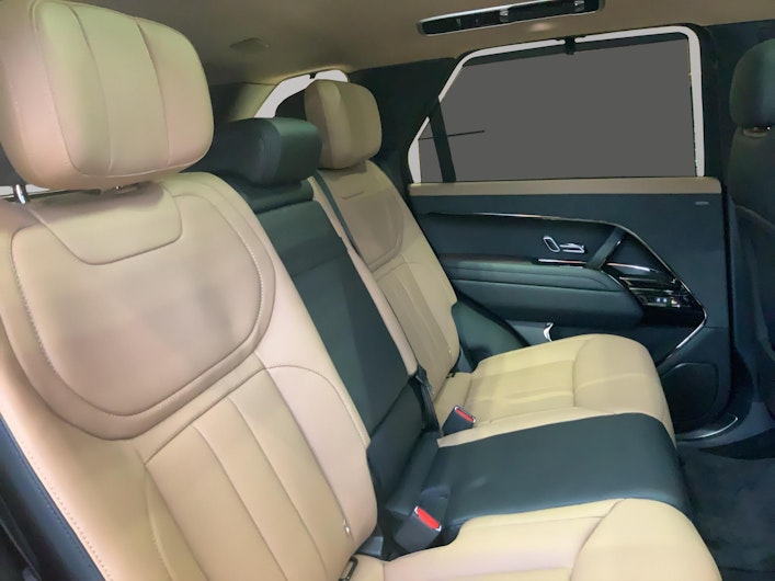 Vehicle image LAND ROVER RANGE ROVER SPORT