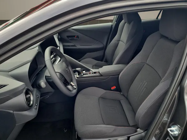 Toyota C-HR 2.0 PHEV Swiss Edition