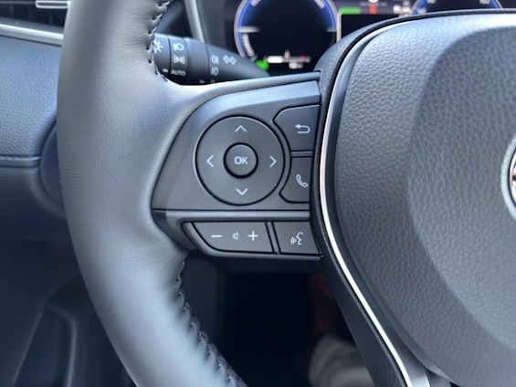 Vehicle image 10 Vehicle image 10