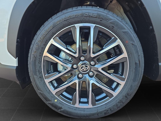 Vehicle image 30 Vehicle image 30