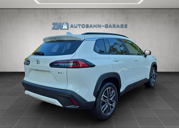 Vehicle image 4 Vehicle image 4