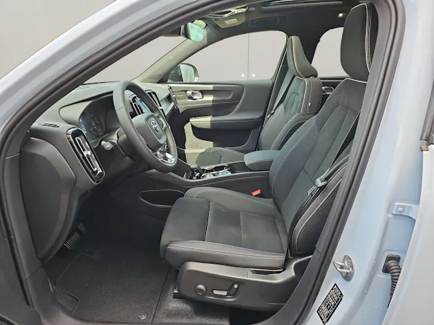 Volvo XC40 1.5 T5 PiH Plus Dark MY24