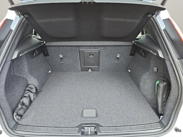 Volvo XC40 1.5 T5 PiH Plus Dark MY24