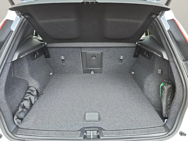 Volvo XC40 1.5 T5 PiH Plus Dark MY24