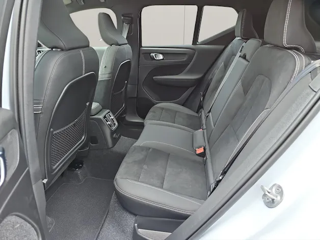 Volvo XC40 1.5 T5 PiH Plus Dark MY24