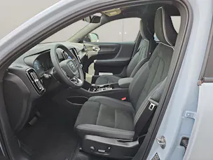 Volvo XC40 1.5 T4 PiH Plus Dark MY24