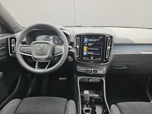 Volvo XC40 1.5 T4 PiH Plus Dark MY24
