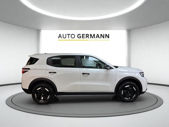 Vehicle image 6 Vehicle image 6