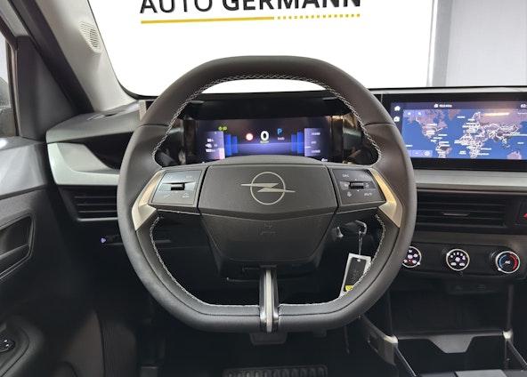 Vehicle image 10 Vehicle image 10