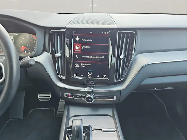 Volvo XC60 2.0 B5 MH R-Design