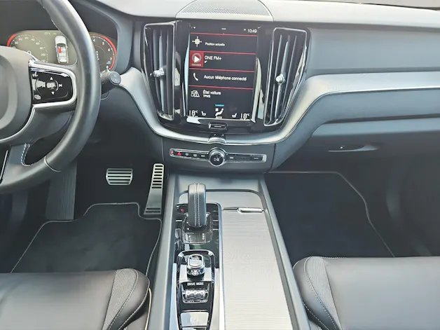 Volvo XC60 2.0 B5 MH R-Design