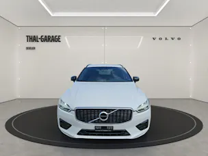 Volvo XC60 2.0 B5 MH R-Design