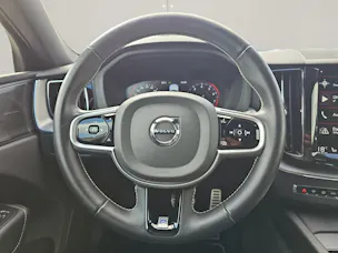 Volvo XC60 2.0 B5 MH R-Design