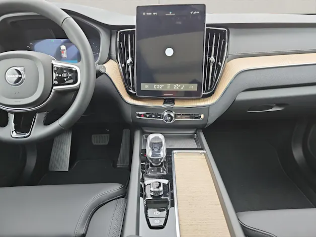 Volvo XC60 2.0 T8 TE Ultra Dark eAWD