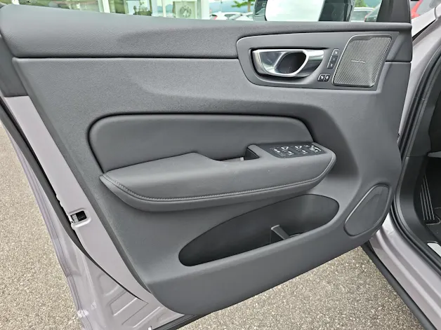 Volvo XC60 2.0 T8 TE Ultra Dark eAWD