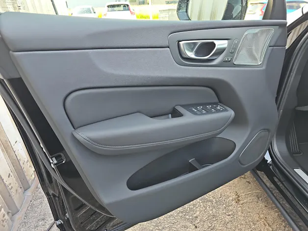Volvo XC60 2.0 T8 TE Ultra Dark eAWD