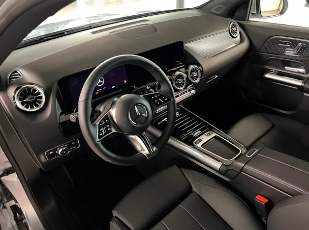 Mercedes-Benz EQA 300 Excellence Progressive 4matic